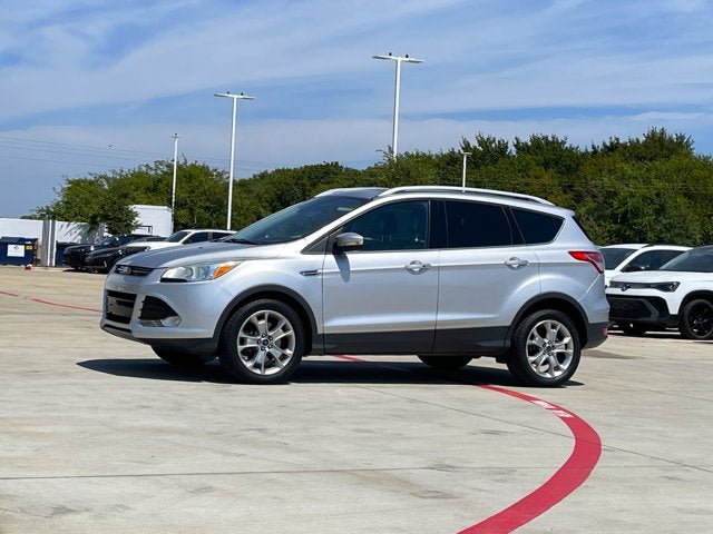 Used 2016 Ford Escape Titanium AWD/4WD image 2