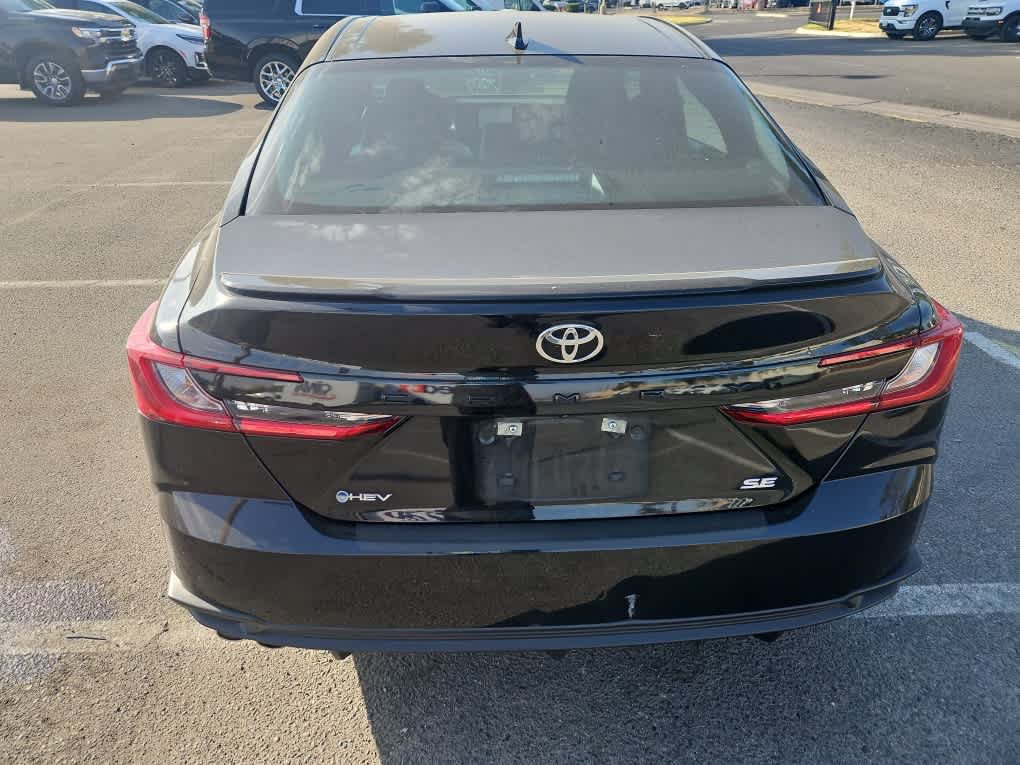 Used 2025 Toyota Camry SE w/ Convenience Package FWD image 7
