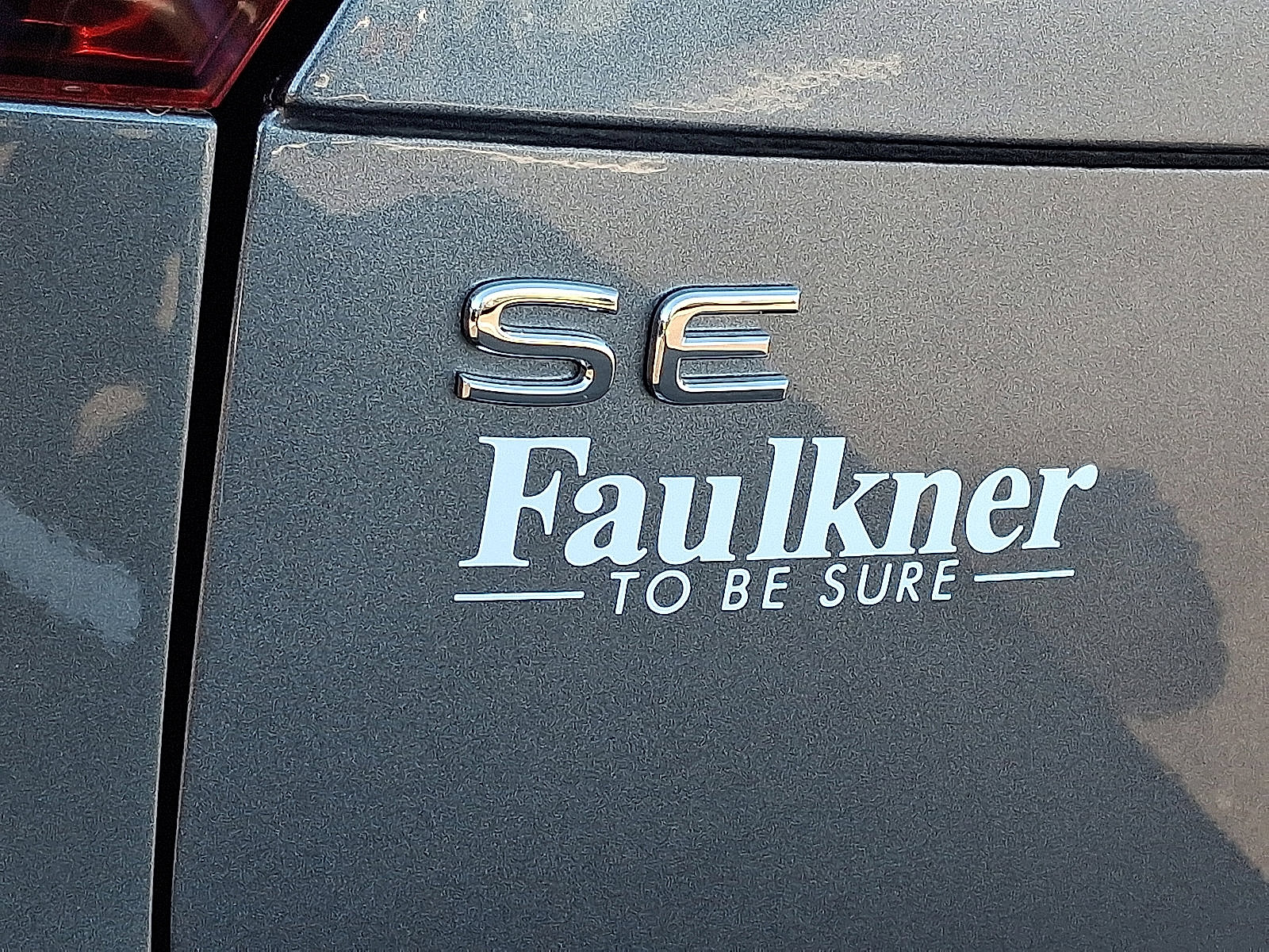 Used 2024 Volkswagen Tiguan SE R-Line image 30