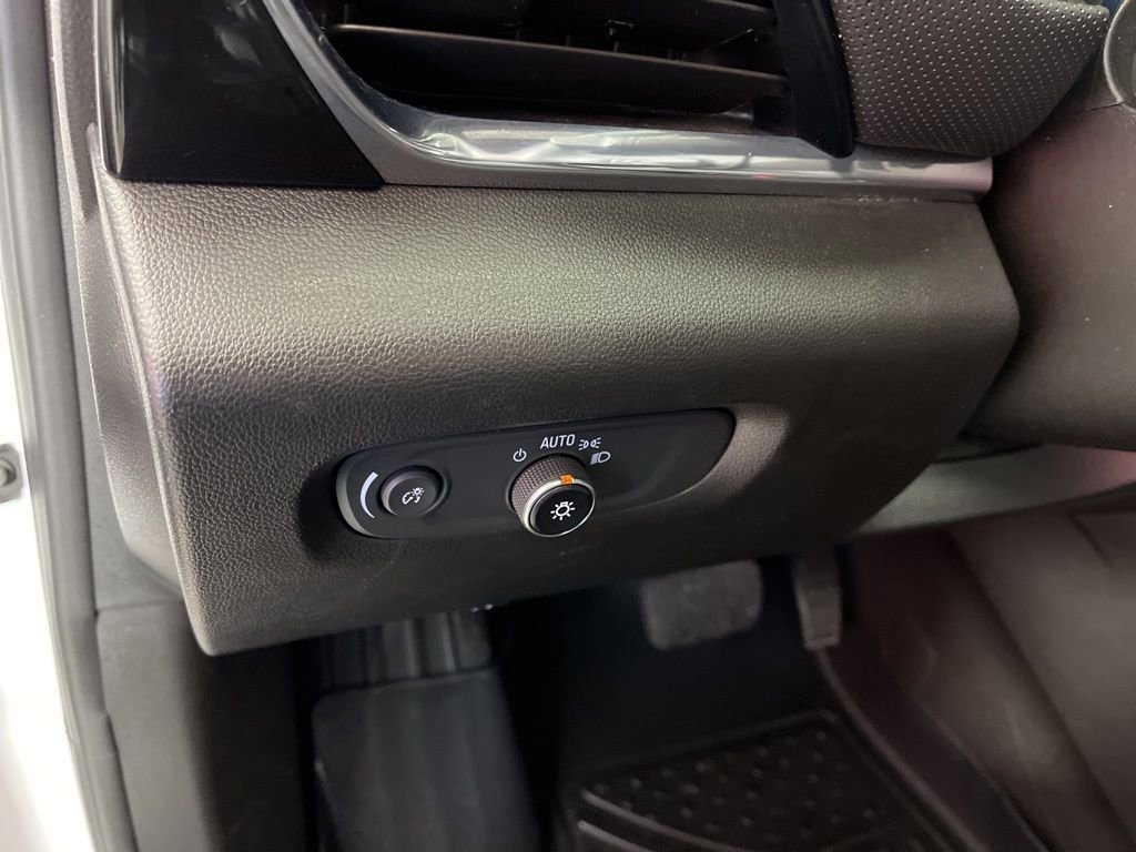 Used 2022 Chevrolet Traverse RS image 29