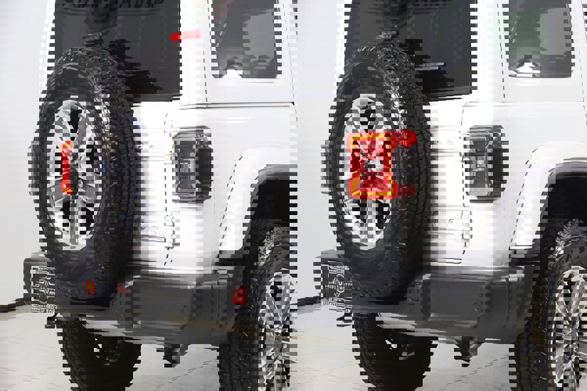 Used 2022 Jeep Wrangler Unlimited Sahara w/ Cold Weather Group image 44