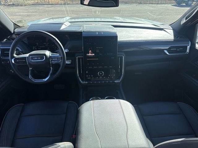 Used 2025 GMC Yukon XL Elevation image 9