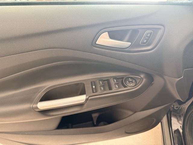 Used 2018 Ford Escape SE w/ SE Sync 3 Package image 10