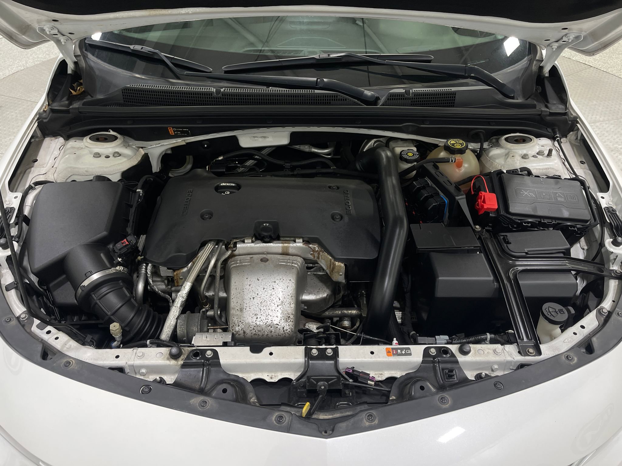 Used 2017 Chevrolet Malibu Premier w/ Premier Sun and Wheel Package image 27