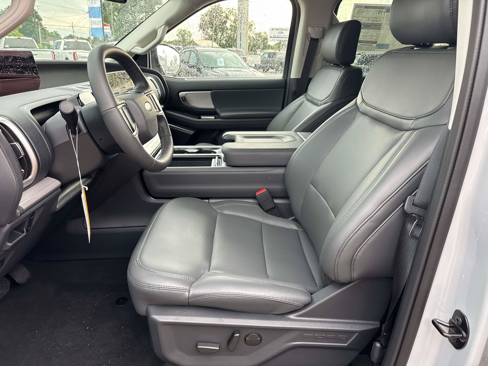New 2026 Ford Expedition Active RWD image 9