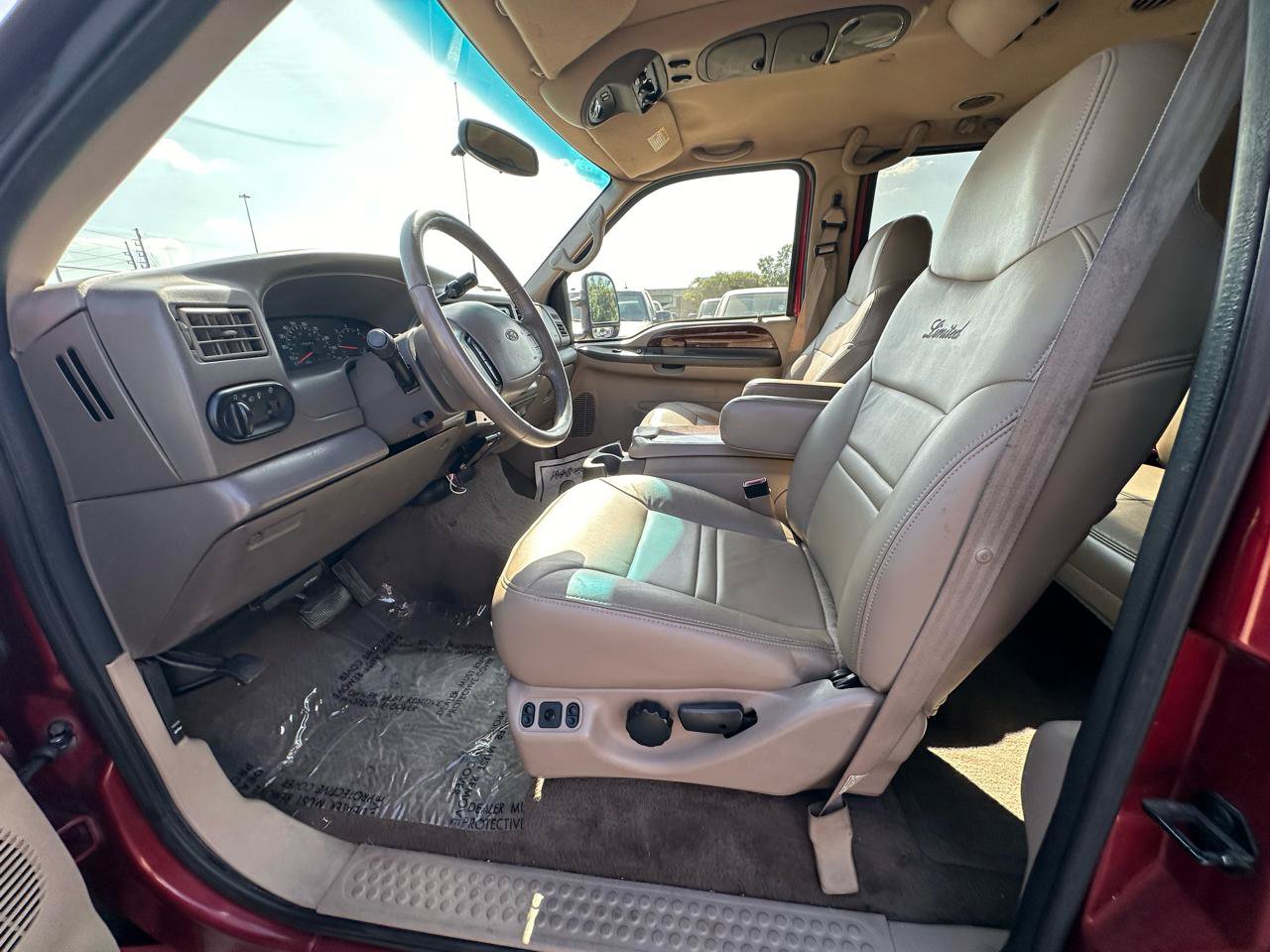 Used 2001 Ford Excursion Limited AWD/4WD image 12