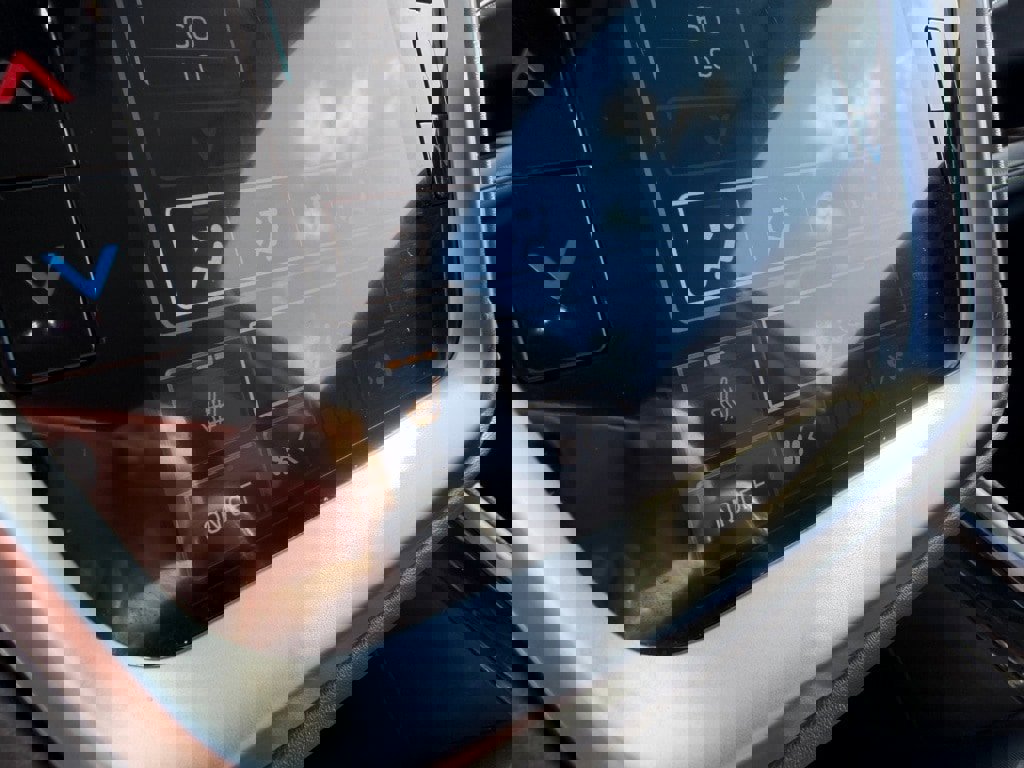 Used 2023 Subaru Outback Onyx Edition image 24