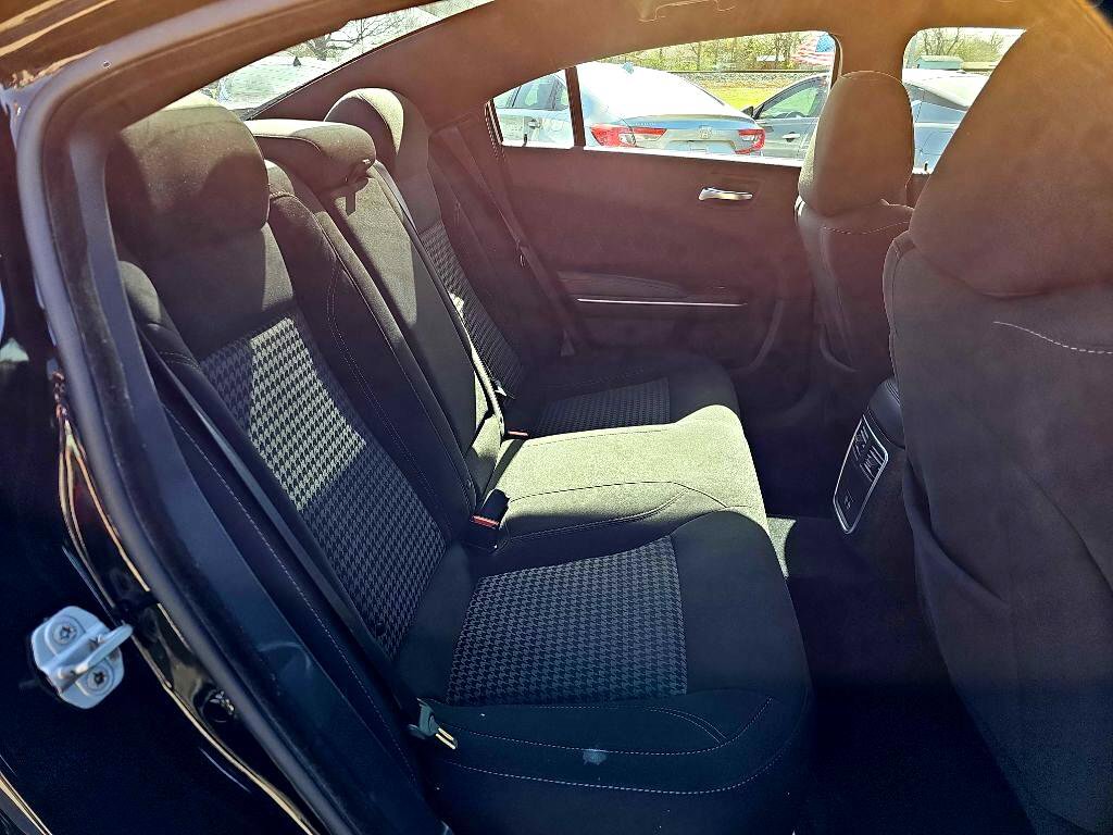 Used 2023 Dodge Charger SXT image 15
