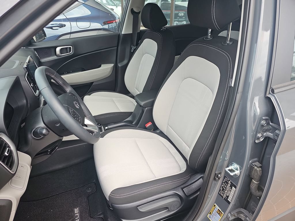 Certified 2026 Hyundai Venue SEL FWD image 16