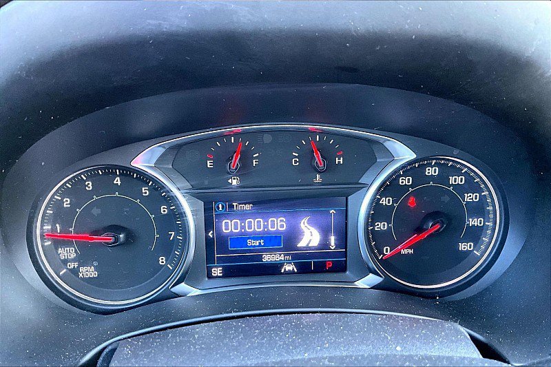 Used 2024 GMC Terrain SLE image 39