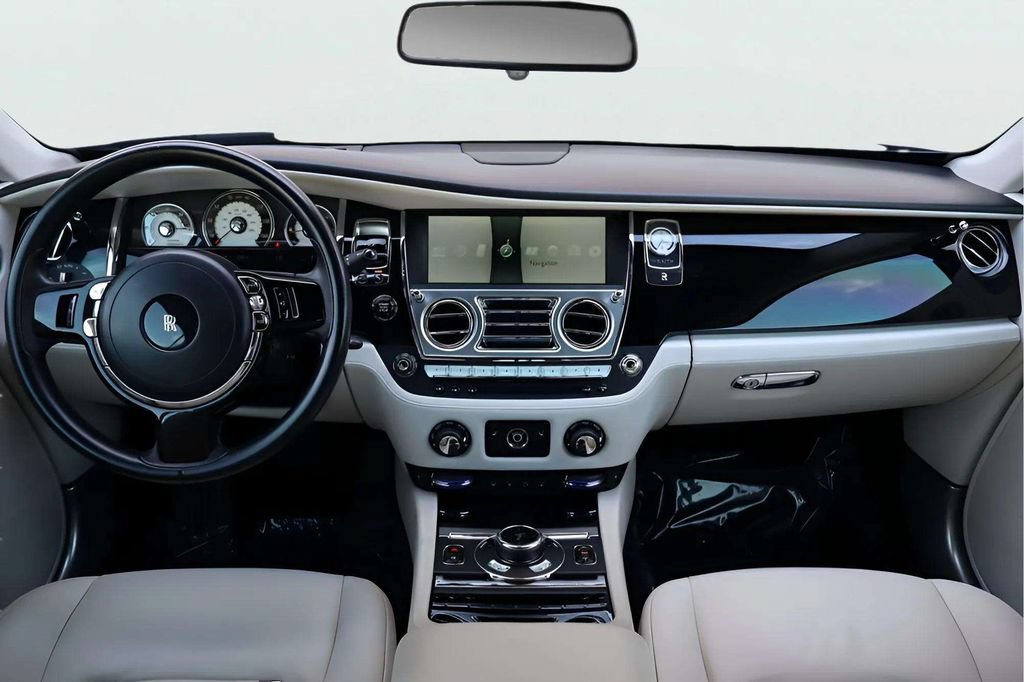 Certified 2015 Rolls-Royce Wraith RWD image 4