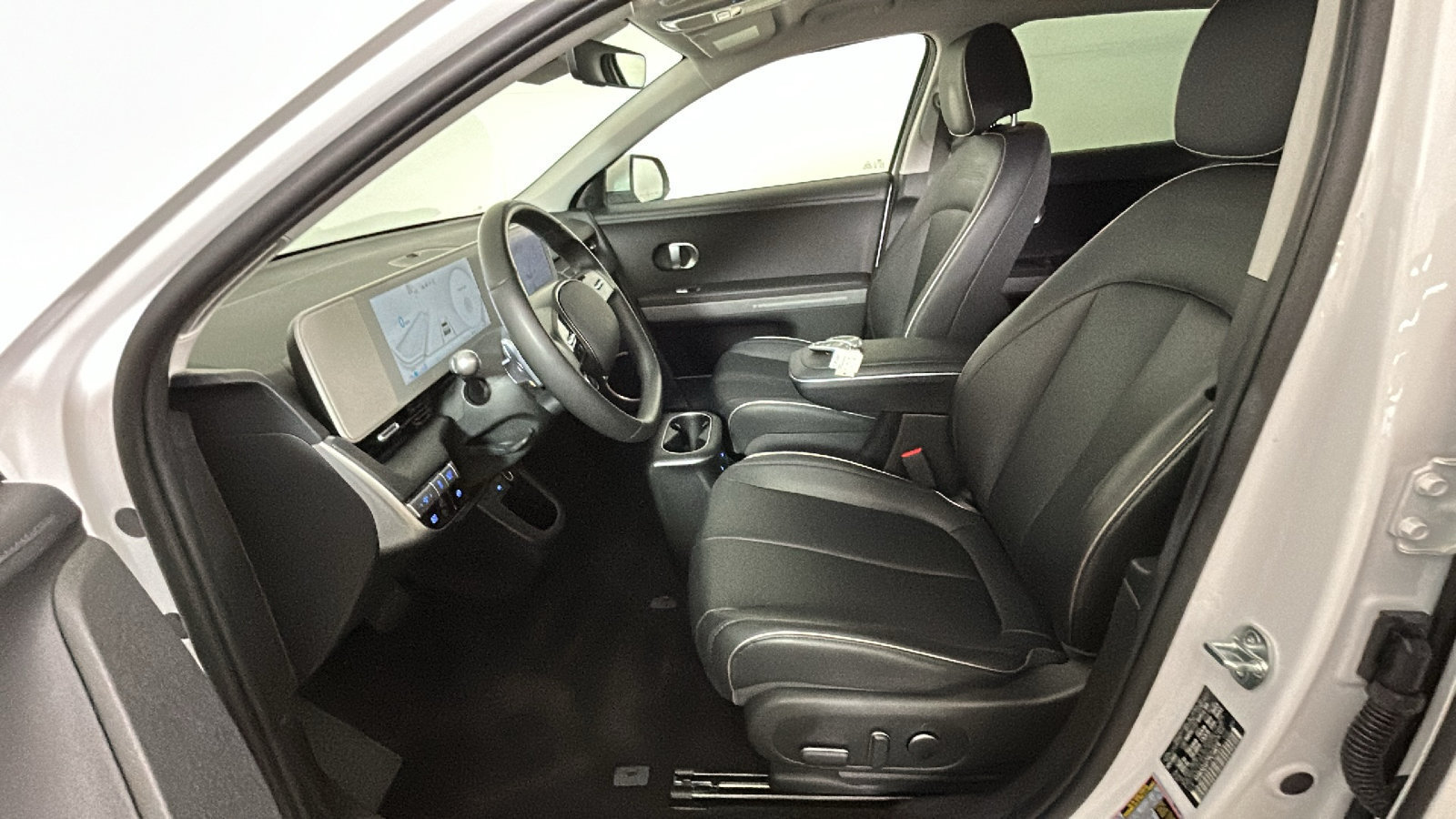 Used 2023 Hyundai Ioniq 5 SEL w/ Cargo Package AWD/4WD image 14