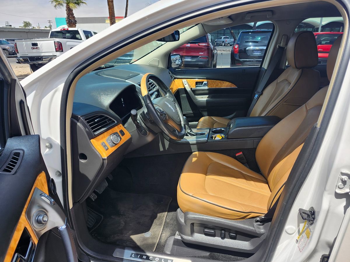 Used 2015 Lincoln MKX FWD w/ Equipment Group 101A image 13