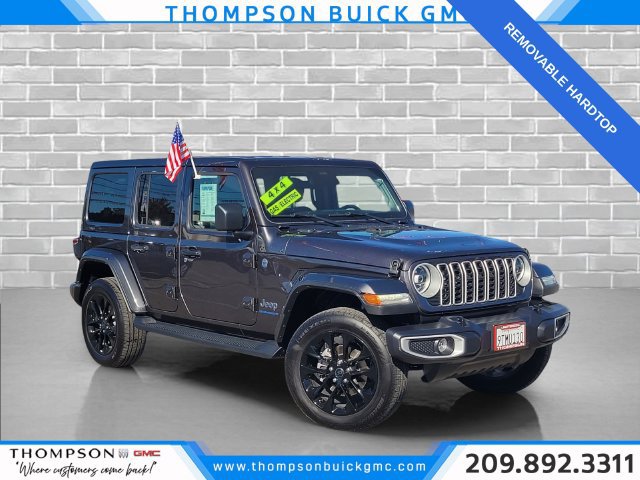 Used 2025 Jeep Wrangler Unlimited Sahara AWD/4WD image 1