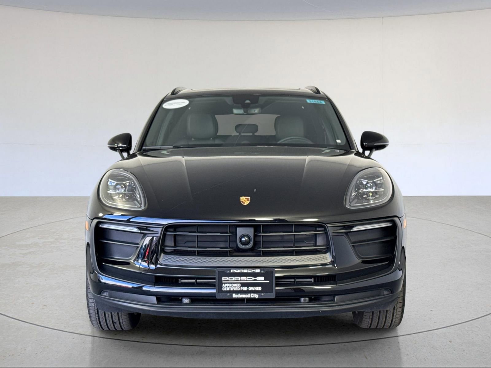 Certified 2026 Porsche Macan AWD/4WD image 11