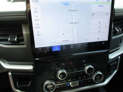 Used 2024 Ford Expedition XLT image 13