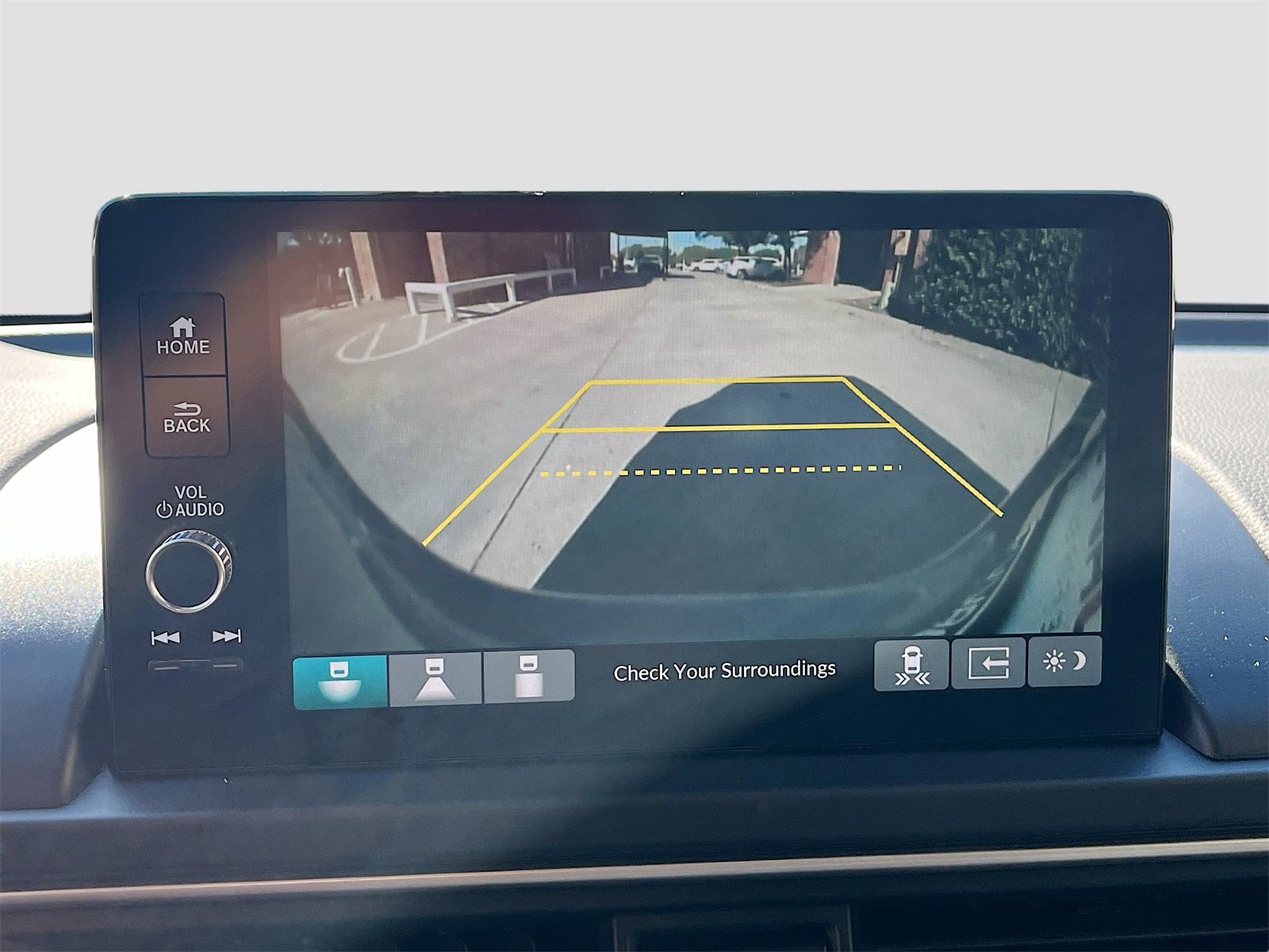 Used 2024 Honda Pilot Touring image 14