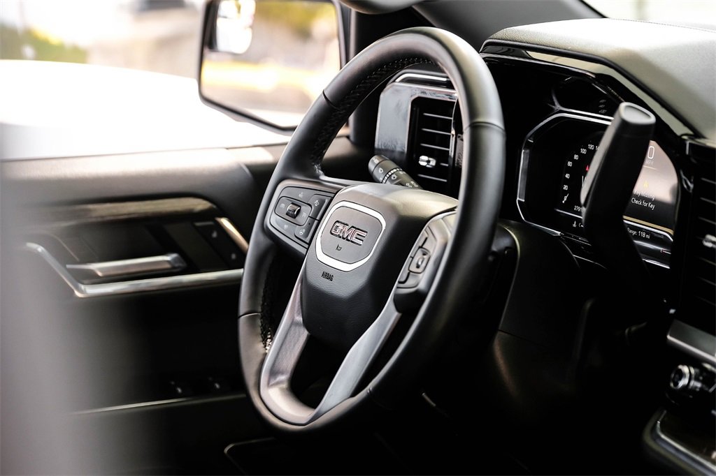Used 2023 GMC Sierra 1500 Elevation image 10