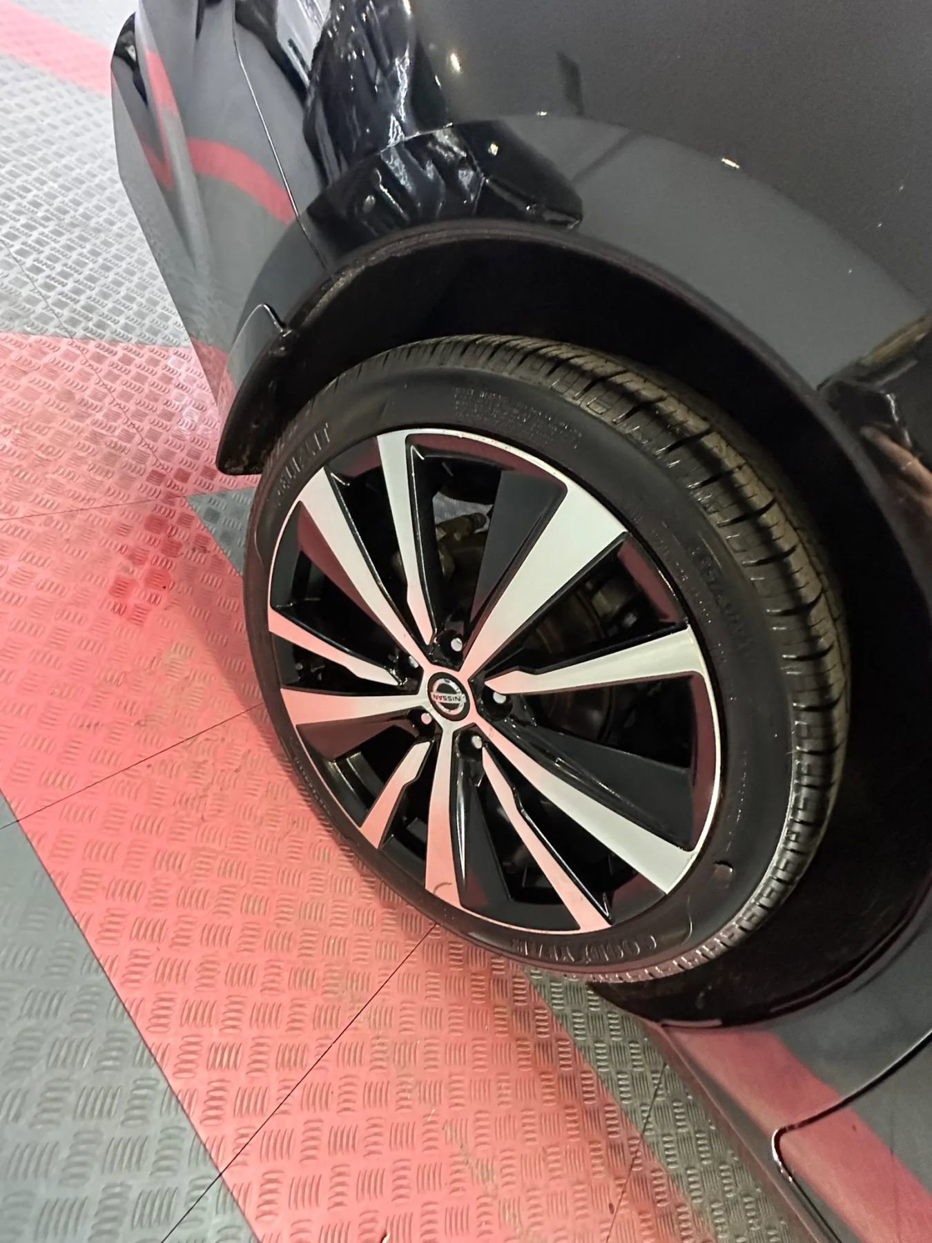 Used 2019 Nissan Altima 2.5 Platinum image 33