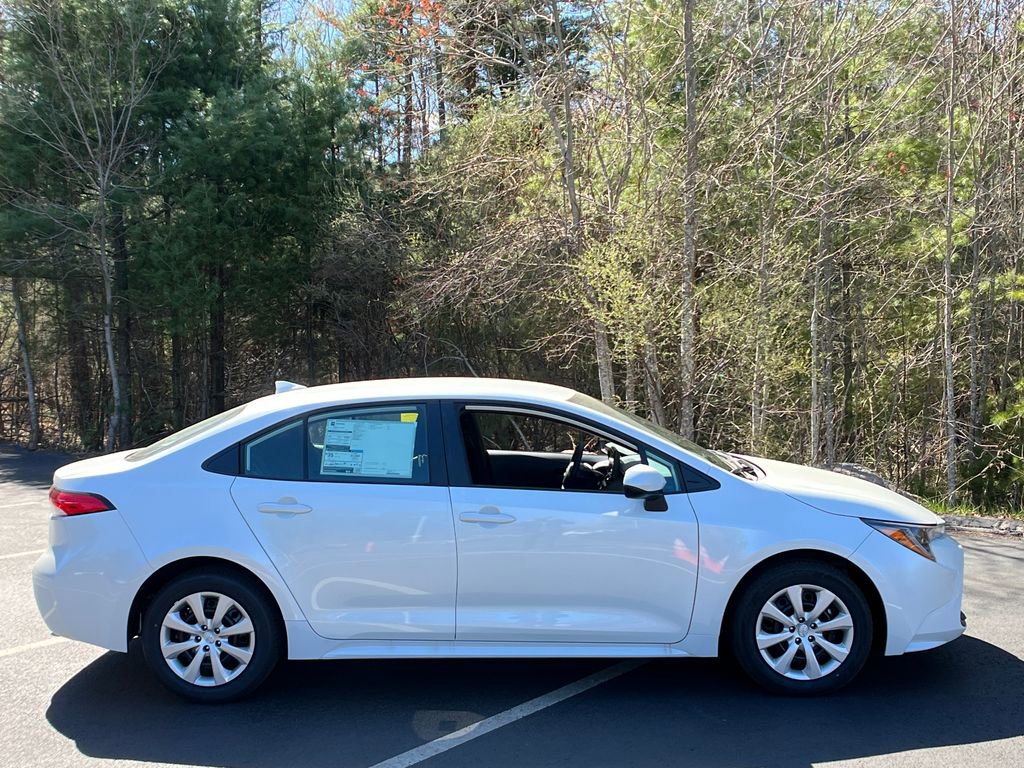 New 2026 Toyota Corolla LE FWD image 6