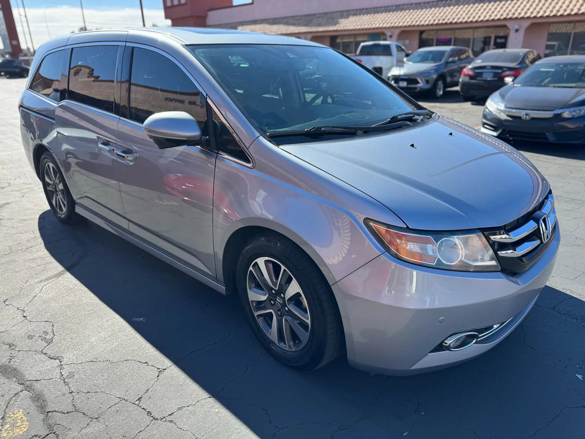 Used 2016 Honda Odyssey Touring image 4