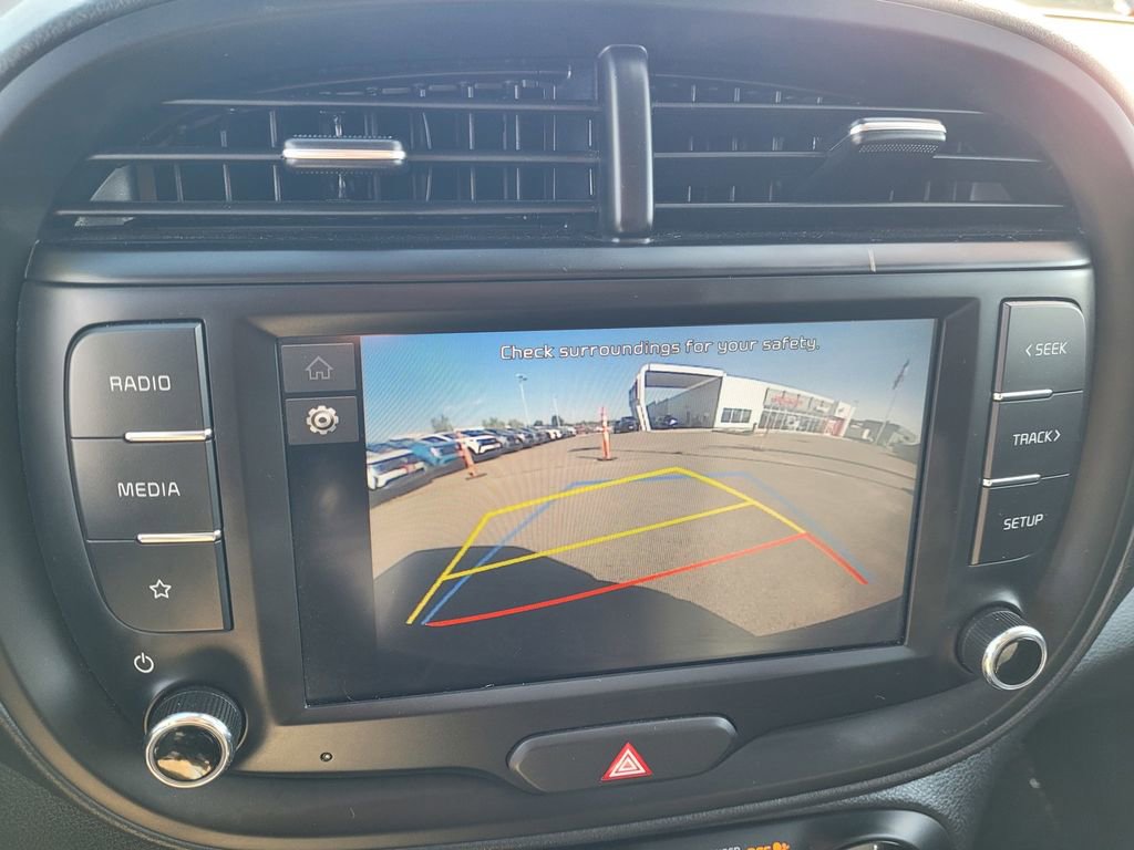 Used 2025 Kia Soul LX w/ LX Technology Package image 17