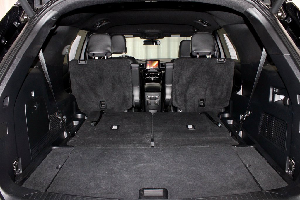 Used 2022 Ford Explorer ST w/ ST High-Performance Pack image 14