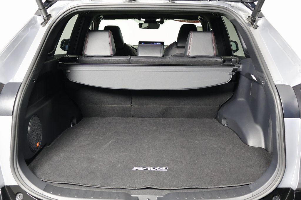 Used 2025 Toyota RAV4 XSE w/ Weather Package AWD/4WD image 14