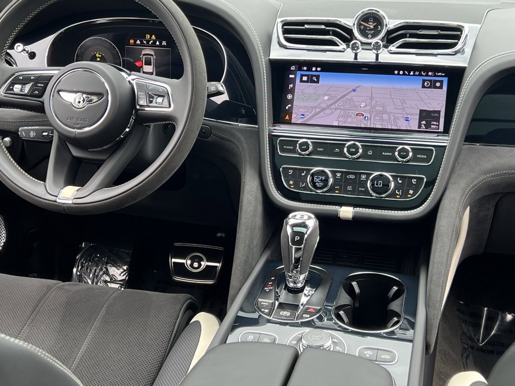 Used 2023 Bentley Bentayga Speed image 4