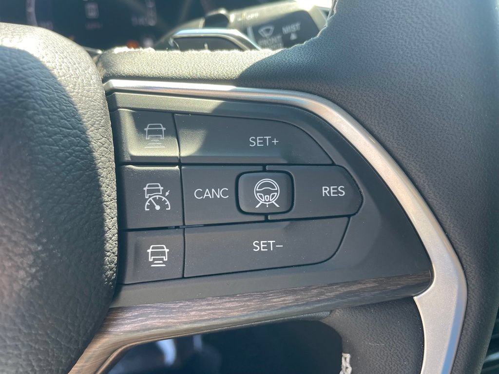 New 2026 Jeep Grand Cherokee Limited AWD/4WD image 33