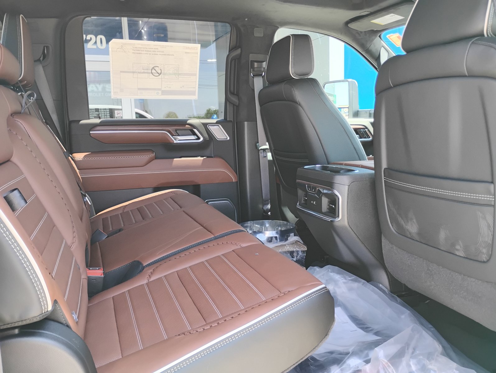 New 2026 GMC Sierra 3500 Denali Ultimate AWD/4WD image 27