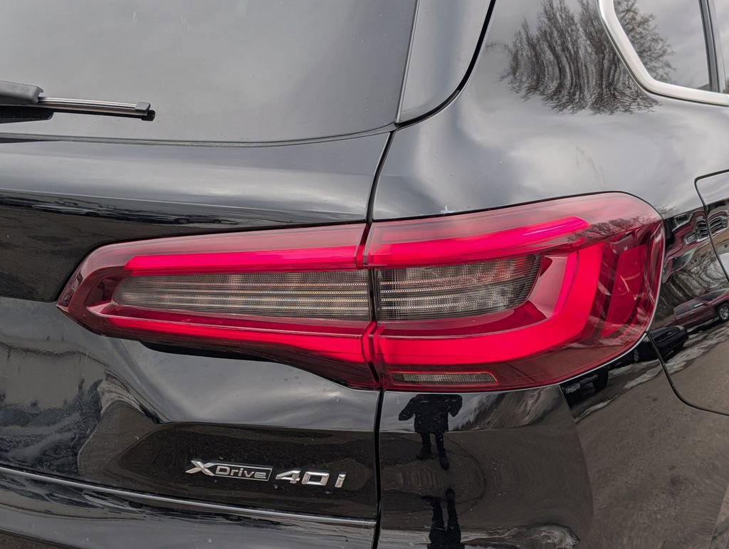 Used 2020 BMW X5 xDrive40i w/ Convenience Package image 17