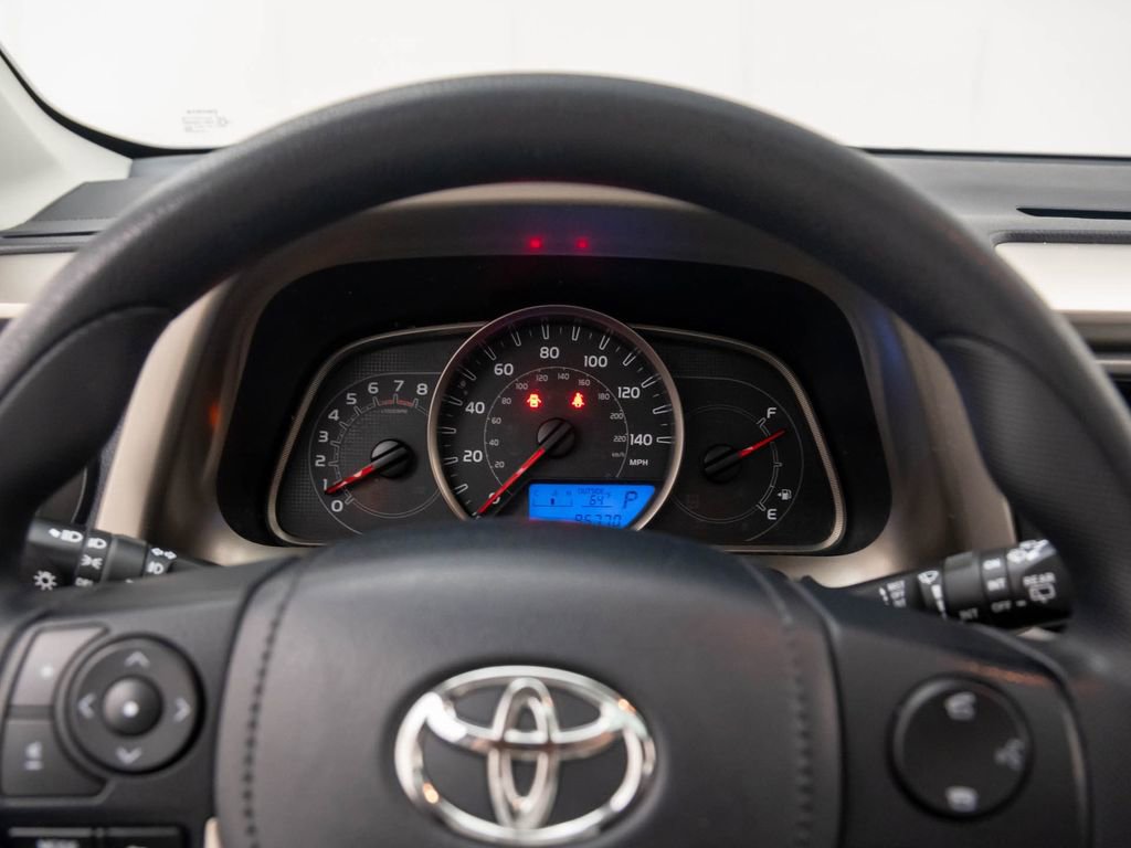 Used 2015 Toyota RAV4 XLE image 17