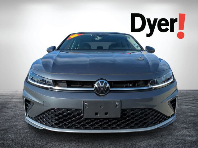 Used 2025 Volkswagen Jetta SE image 8