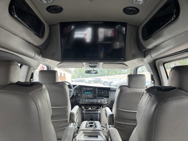 Used 2022 Chevrolet Express 2500 w/ Enhanced Convenience Package image 20