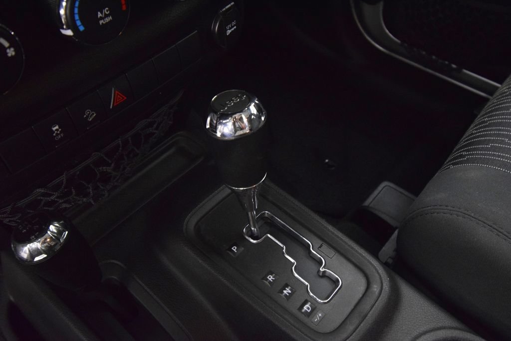 Used 2012 Jeep Wrangler Sport AWD/4WD image 16