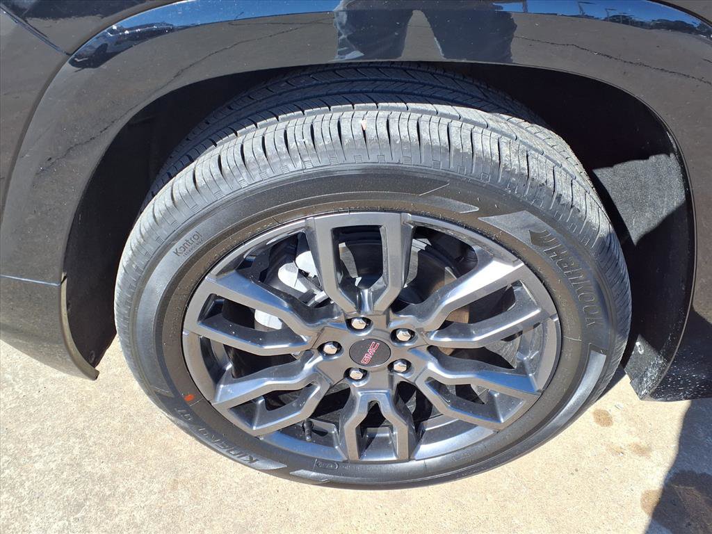 Used 2023 GMC Terrain Denali w/ Black Diamond Edition image 22