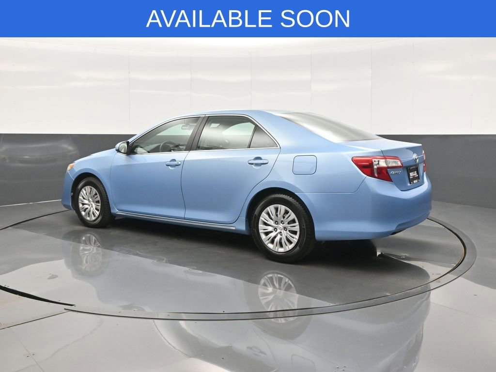 Used 2012 Toyota Camry LE FWD image 5