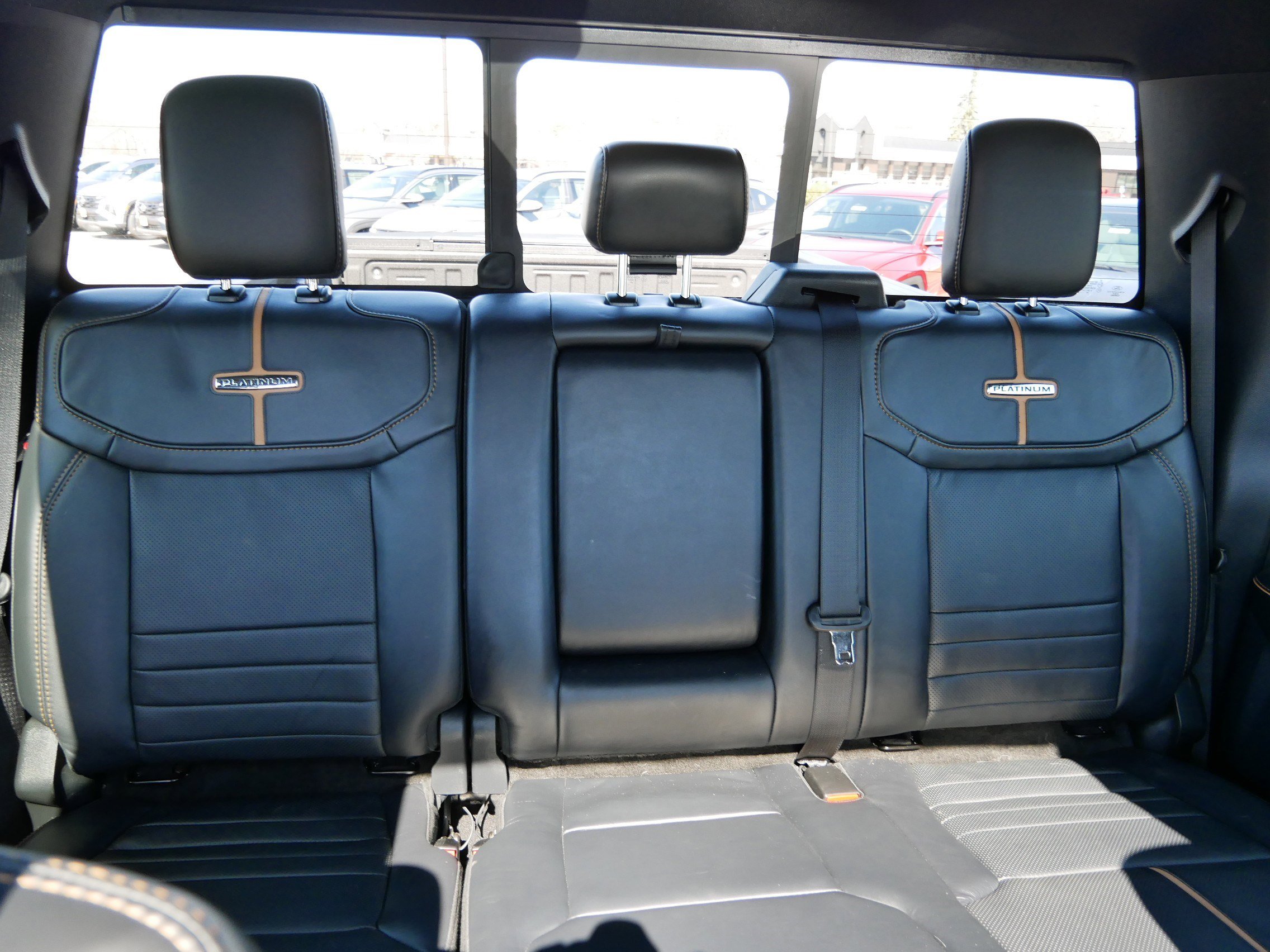 Used 2024 Ford F350 Platinum w/ FX4 Off-Road Package image 13