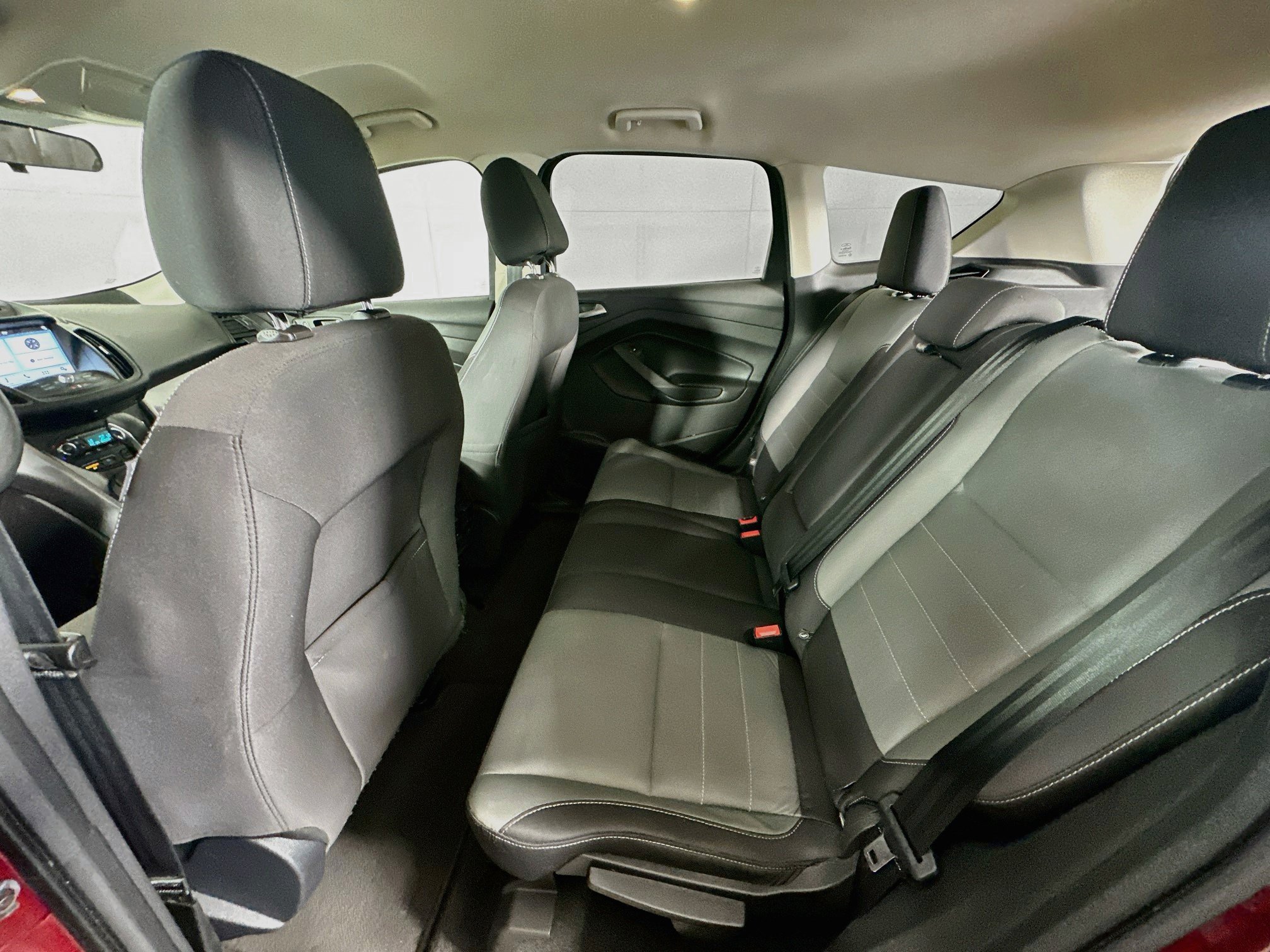 Used 2016 Ford Escape SE w/ Equipment Group 201A FWD image 24