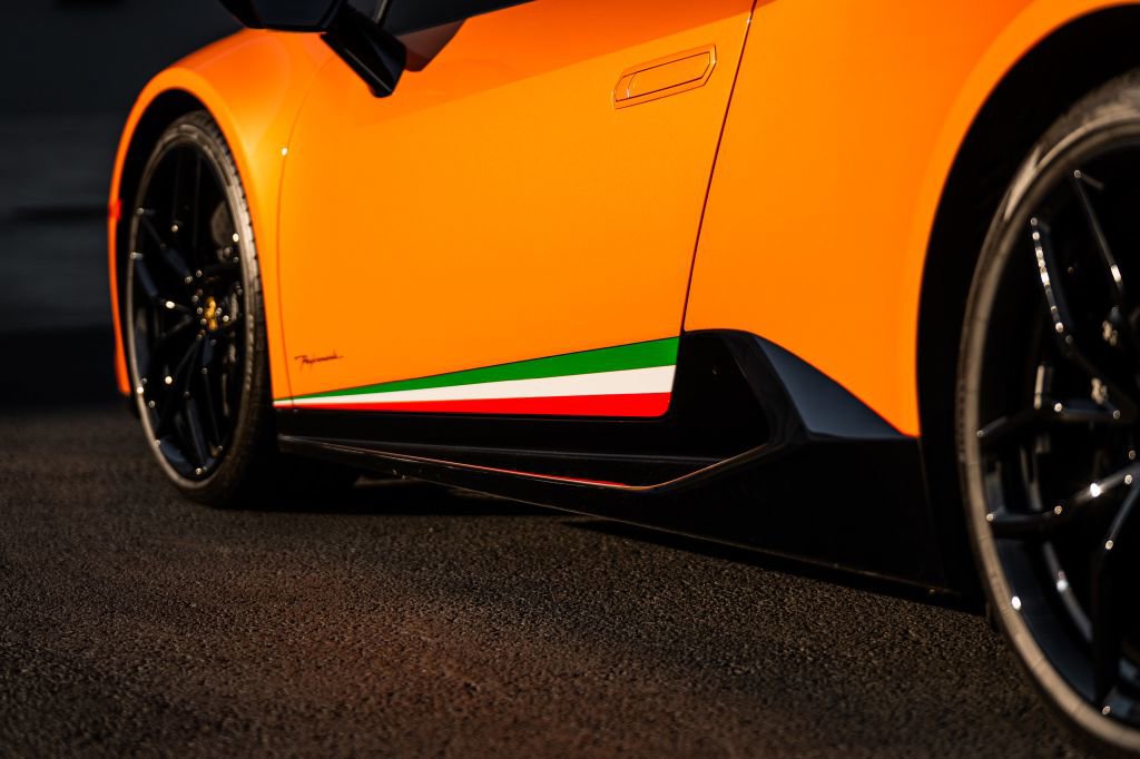 Used 2018 Lamborghini Huracan Performante image 18