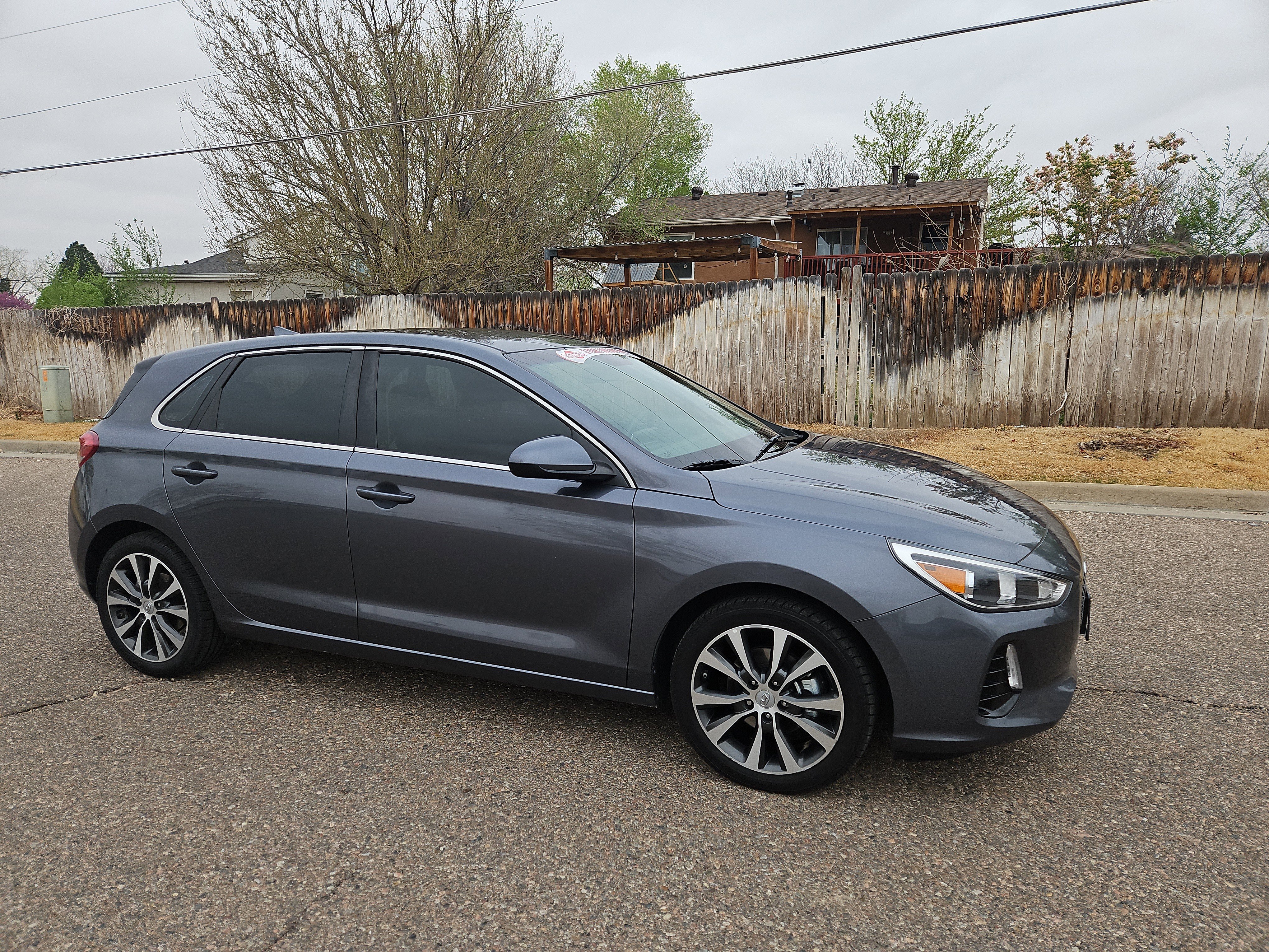 Used 2019 Hyundai Elantra GT image 2