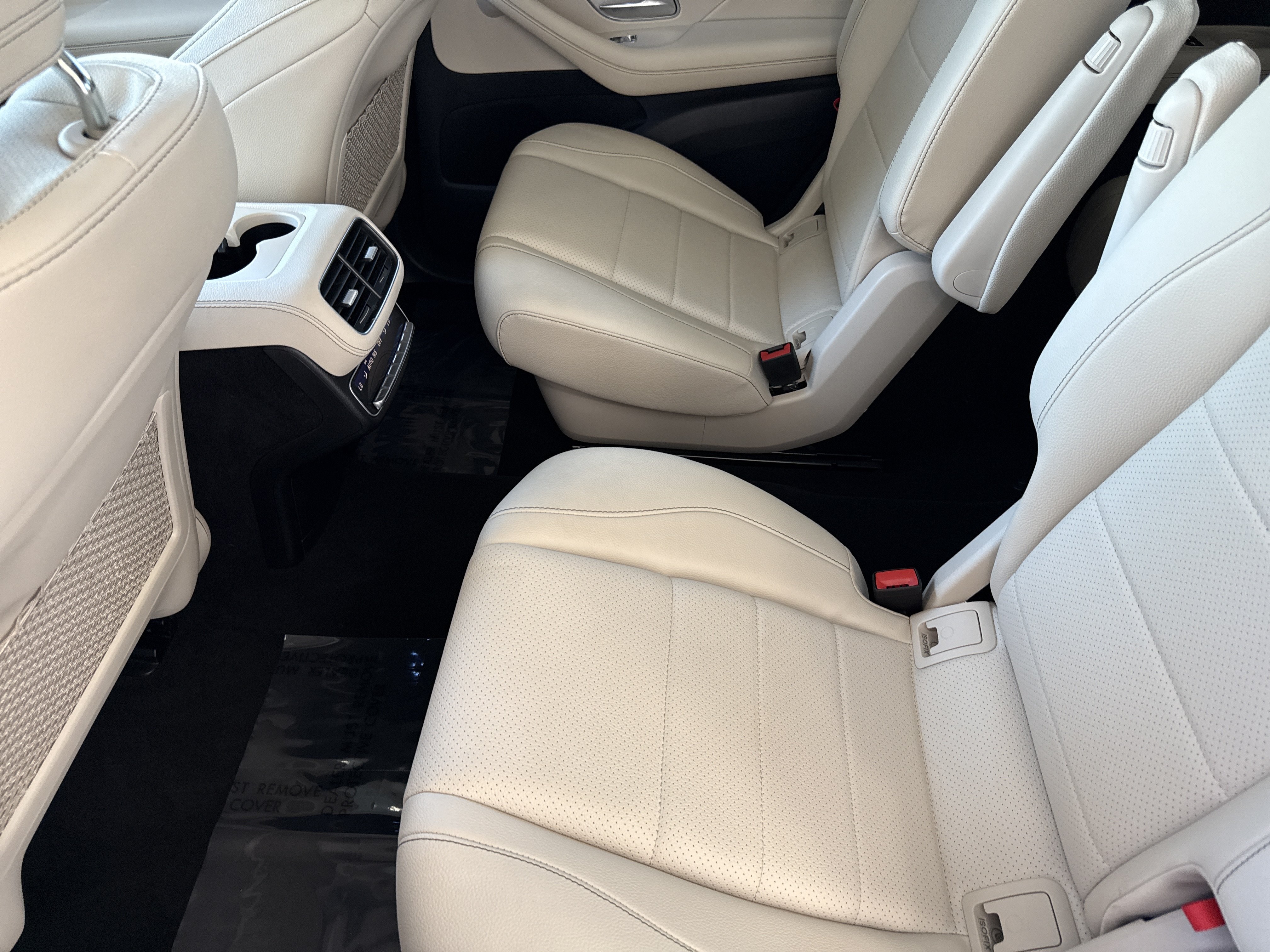 Used 2024 Mercedes-Benz GLS 450 4MATIC image 29