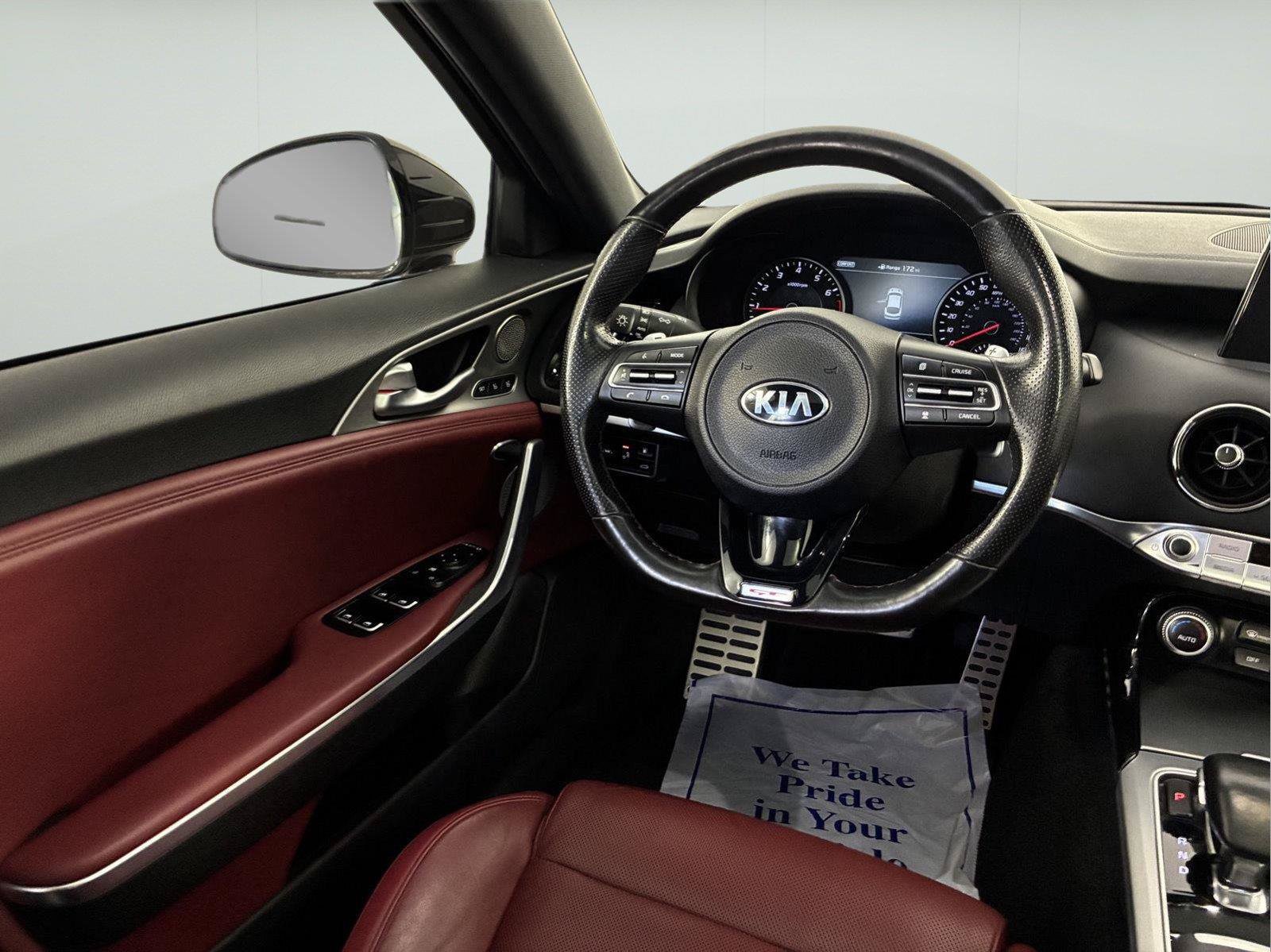 Used 2018 Kia Stinger GT2 RWD image 17