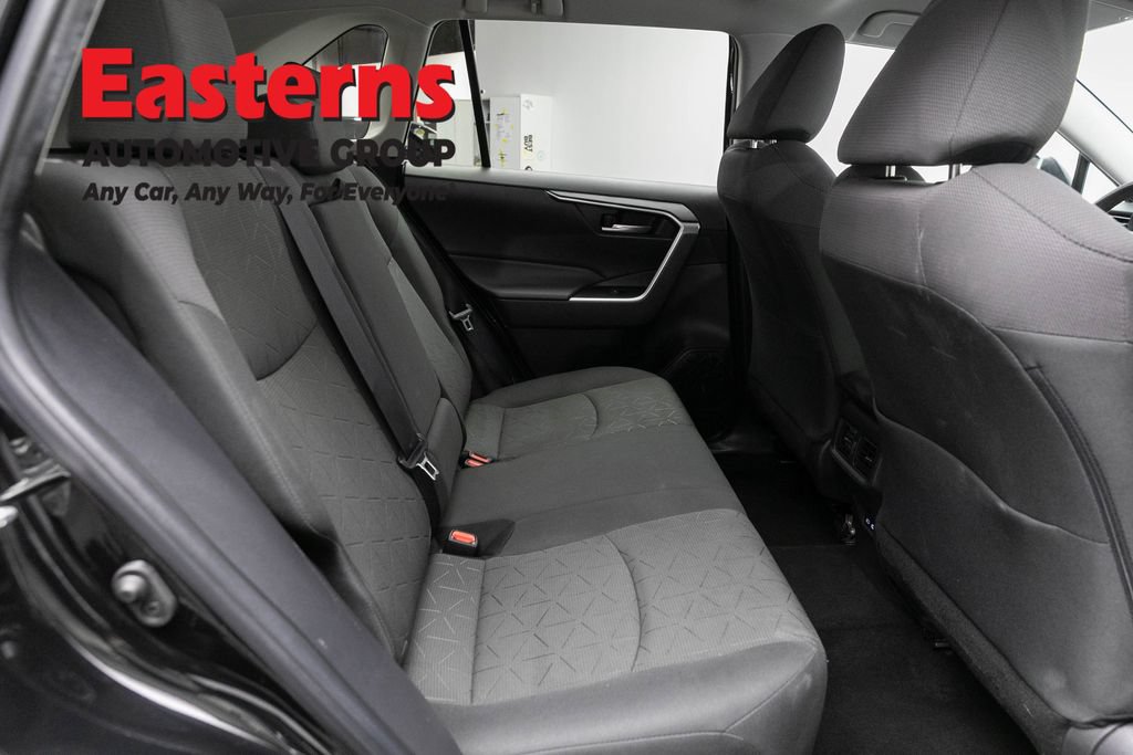 Used 2023 Toyota RAV4 XLE AWD/4WD image 22