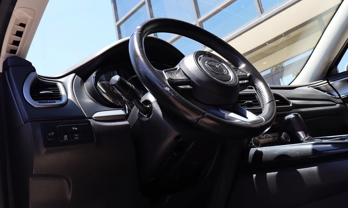Used 2018 MAZDA CX-9 Touring w/ Touring Premium Package FWD image 44