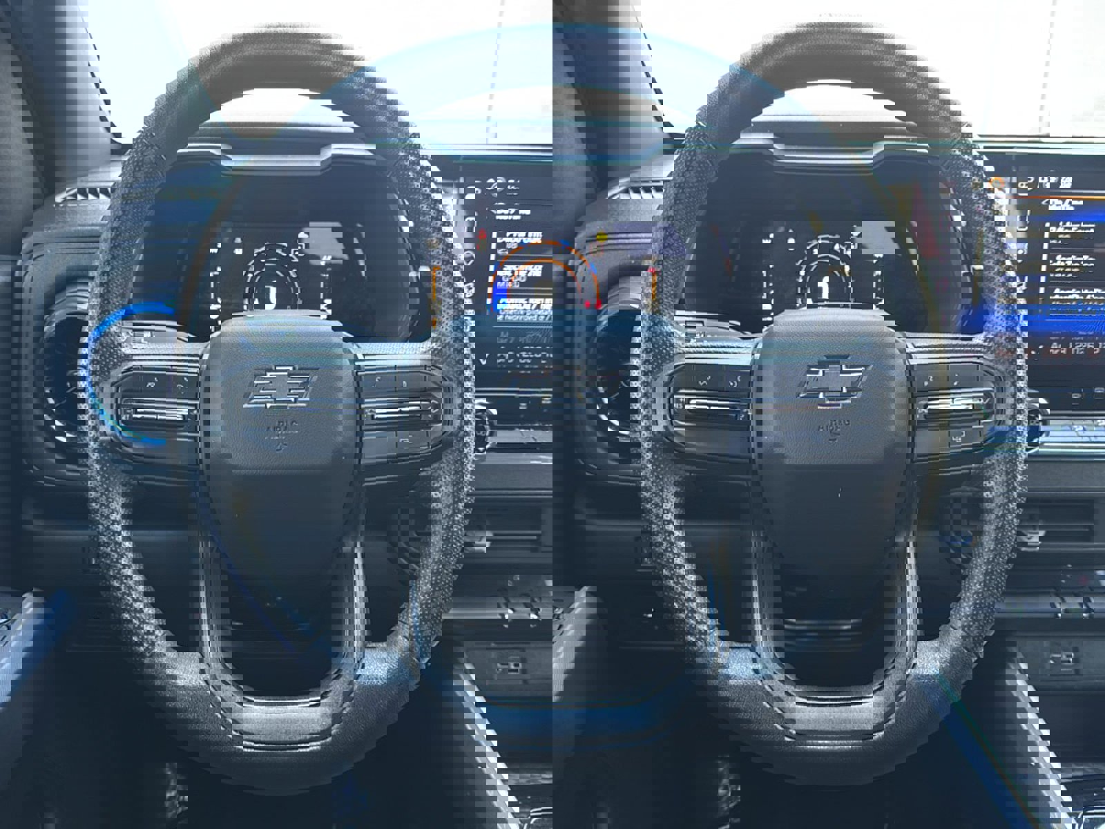 Used 2023 Chevrolet Colorado Trail Boss w/ Advanced Trailering Package AWD/4WD image 2