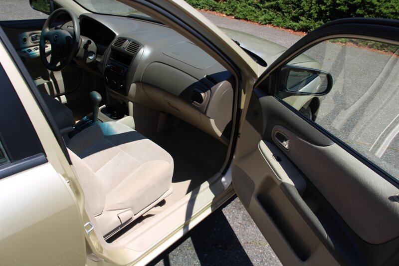 Used 2003 MAZDA Protege FWD image 13