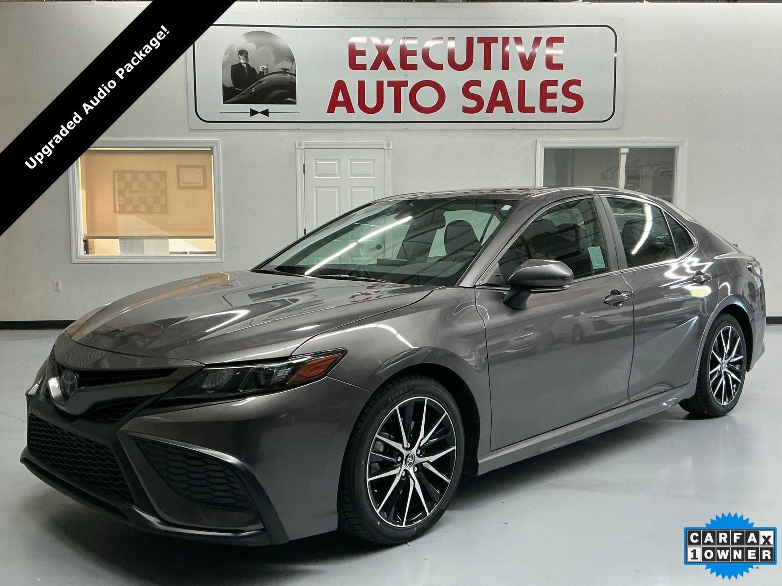 Used 2023 Toyota Camry SE w/ Audio Upgrade Package image 1