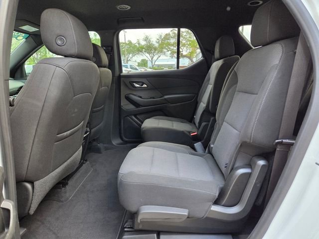 Certified 2023 Chevrolet Traverse LT FWD image 13